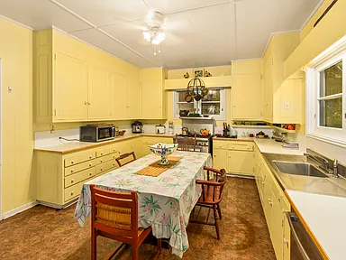 Plantation House - Kitchen
